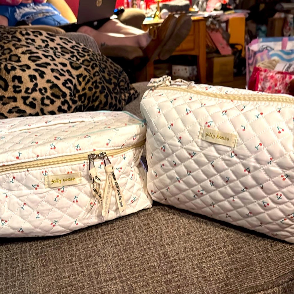 2 Nib Jolly House cosmetics bag set.